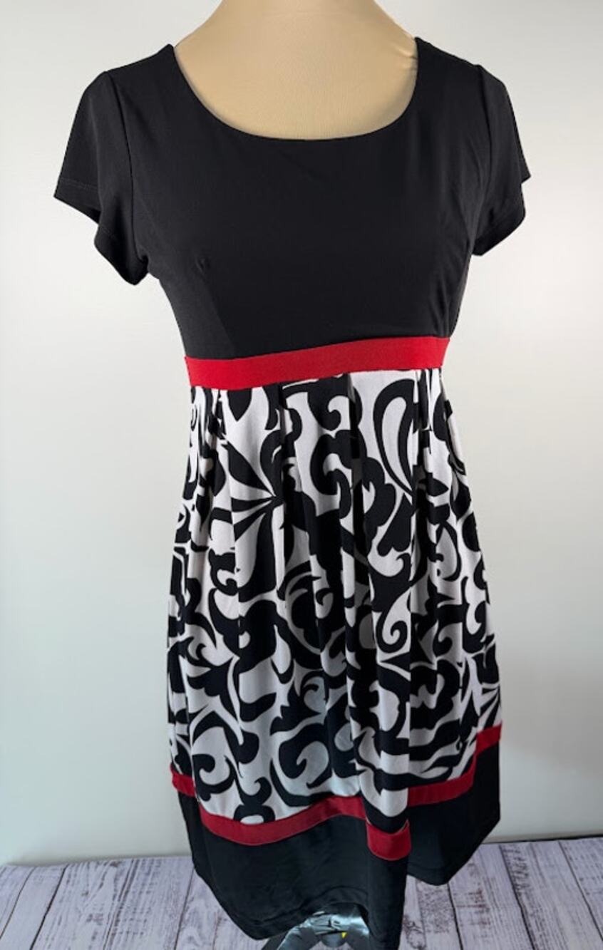 Enfocus Studio Womens Empire Waist Dress Size 10 Black White Red Scroll Print